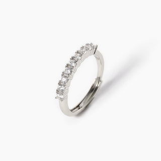 Anello veretta in argento con nove zirconi bianchi