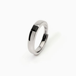 Anello uomo in argento con zircone nero