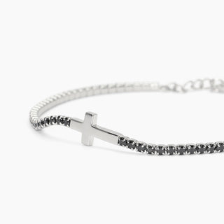 Bracciale in argento con croce