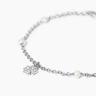 Bracelet with cultured pearls and fur-leaf clover charm VIVA LA VIDA