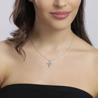 Girocollo da donna in argento con croce, smeraldo sintetico e zirconi