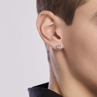 Orecchino uomo in argento con zircone